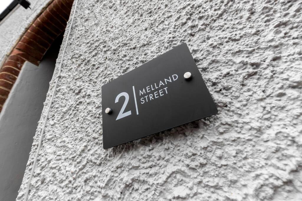 Modern Centrally Located 3 Bed Property With Tvs In Each Bedroom Super Fast Wifi And Crisp White Hotel Linen Hosted By Our Home Short Stays Darlington  Buitenkant foto